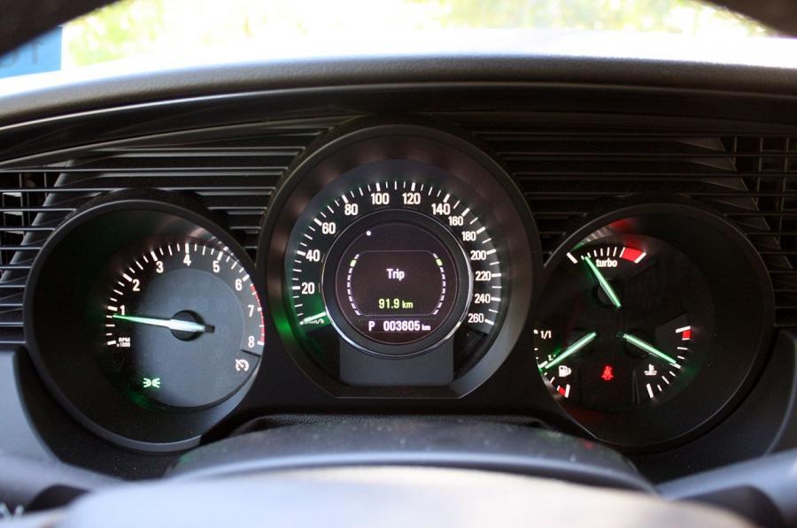  Saab 9-5 Sedan 2010 года  (фото 27 из 199)